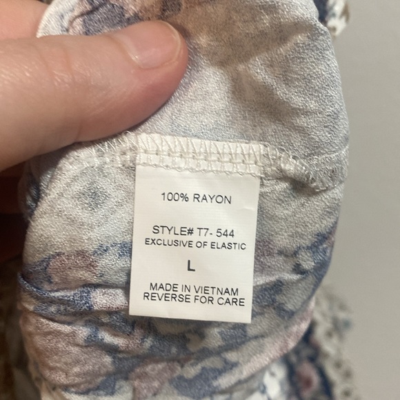 Triple Seven Boho Long Sleeve Off The Shoulder Printed Crop Top - Picture 8 of 9